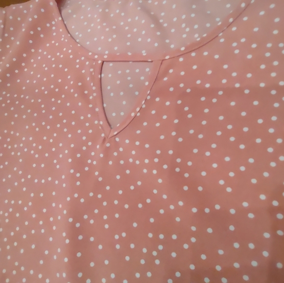 Pink with white dots, flutter sleeved, keyhole neck blouse. XL (14) NWOT - Picture 5 of 7